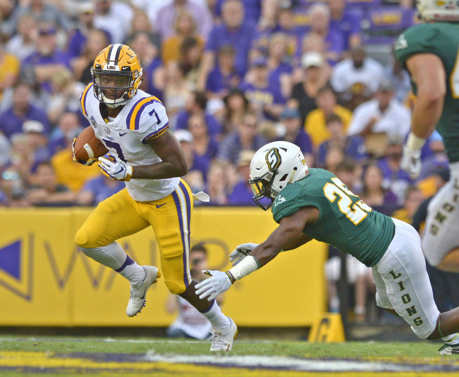lsuslufootball.090918 HS 2220.JPG